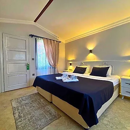 Boutique Hotel 3*